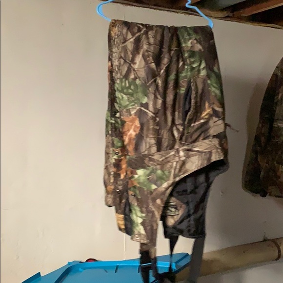 Field and stream hunting camouflage outfit - Picture 1 of 2